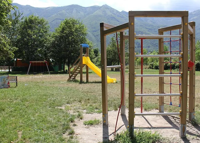 בית כפרי Wolf Village *